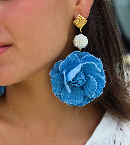 Aretes Ms flor azul