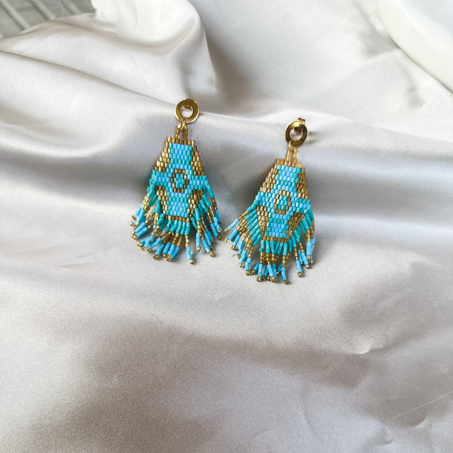 Aretes bordados azul dorado